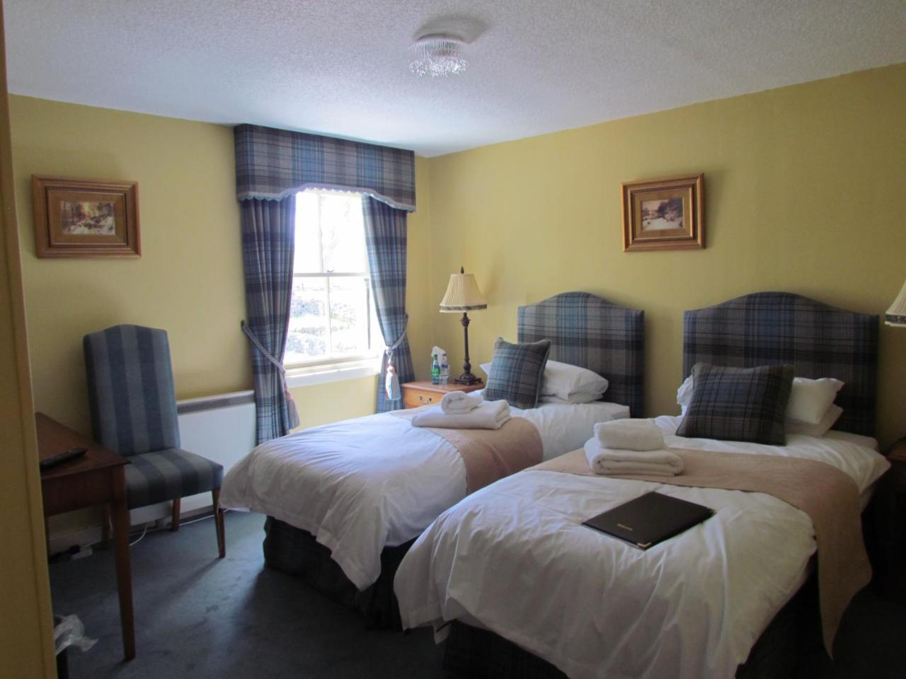 Altnaharra Hotel Лэрг Экстерьер фото